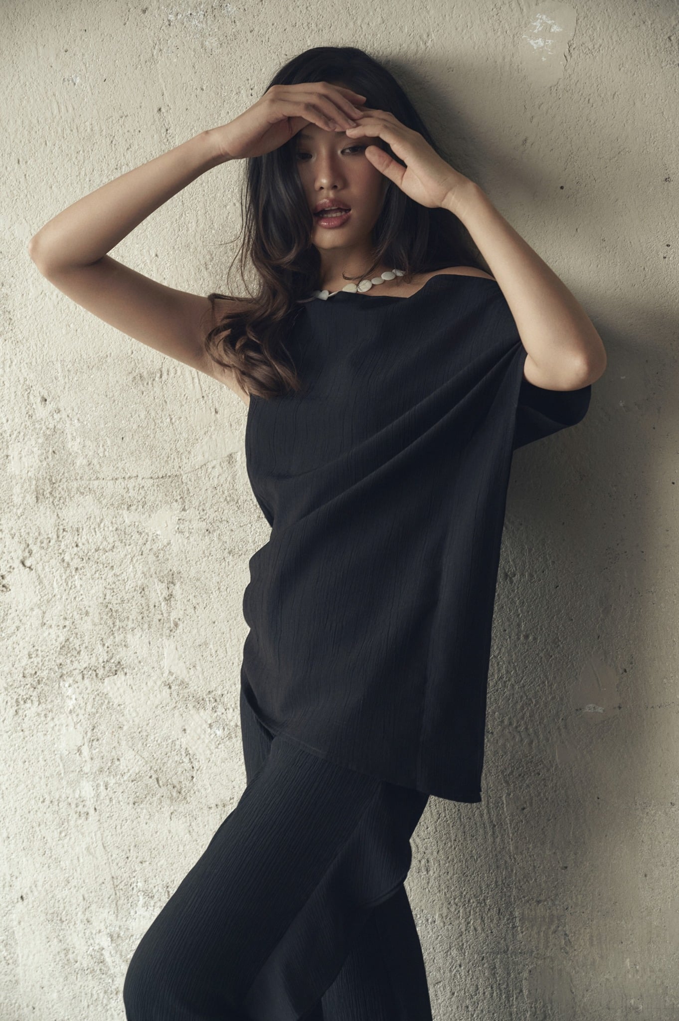 Lean Top in Black | Áo Bất Đối Xứng