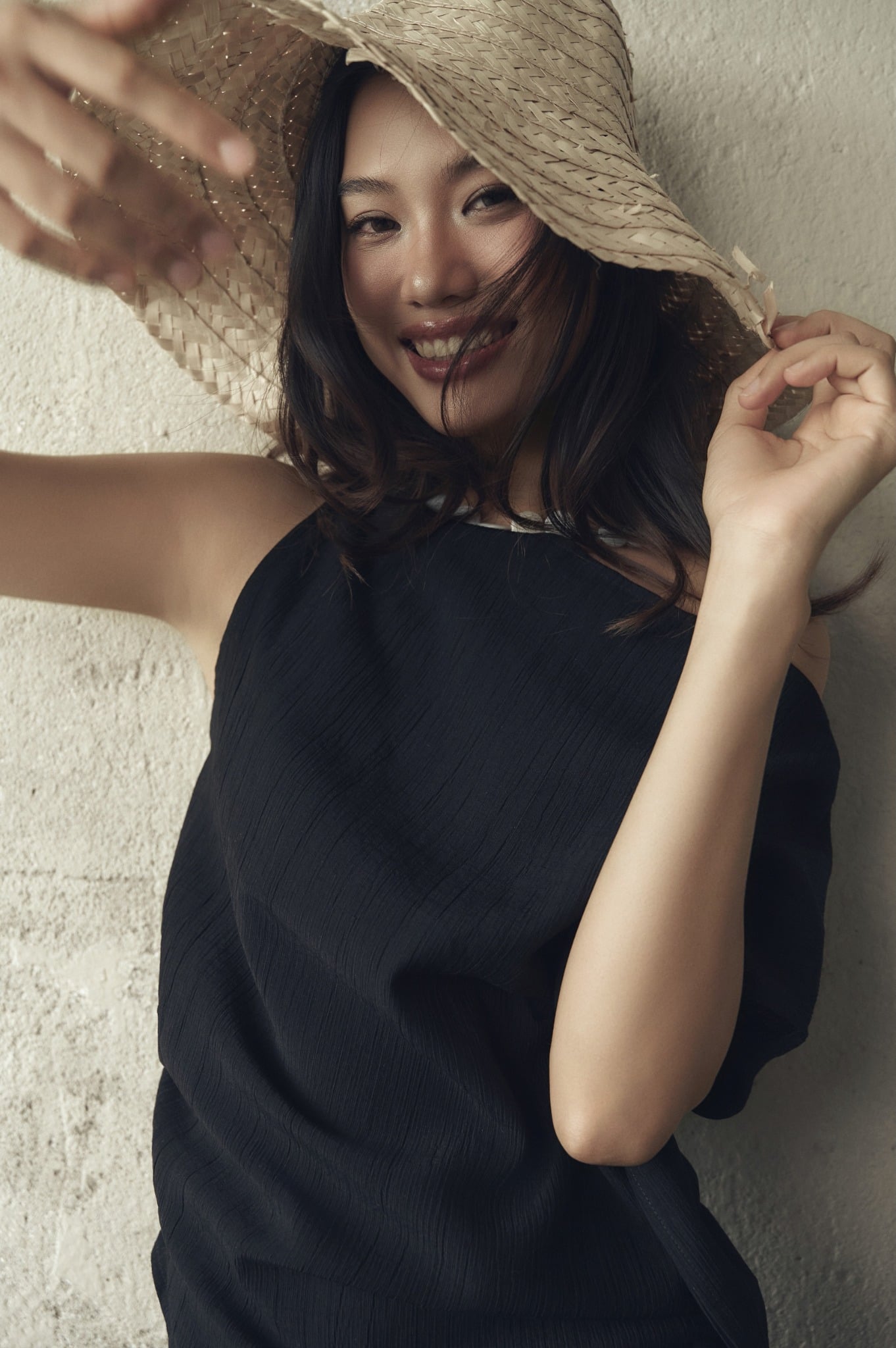 Lean Top in Black | Áo Bất Đối Xứng