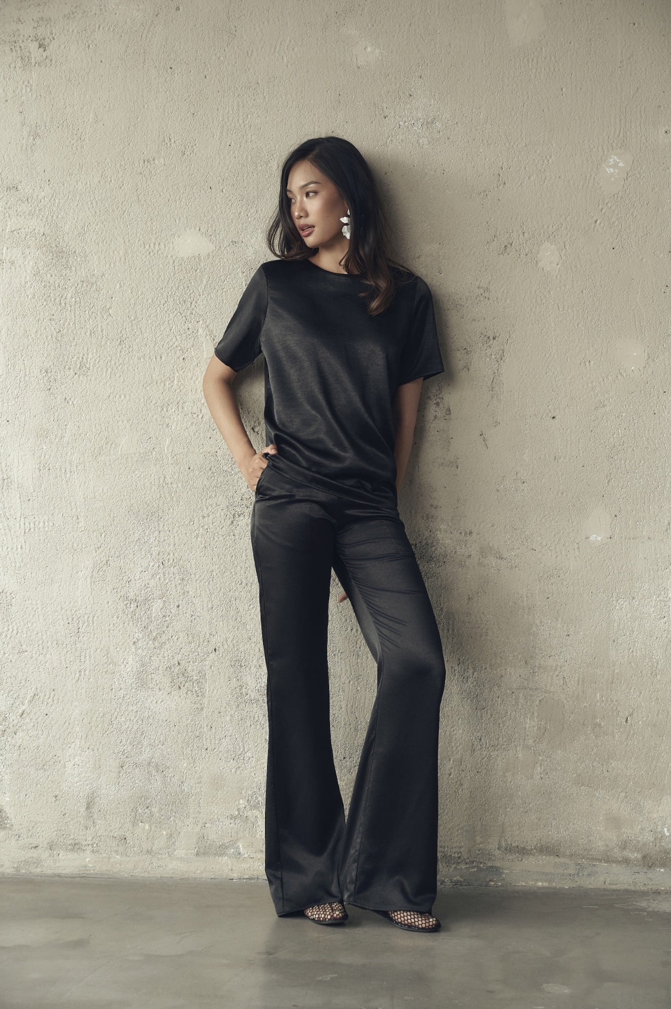 Vela Pants | Quần Lụa Dáng Loe