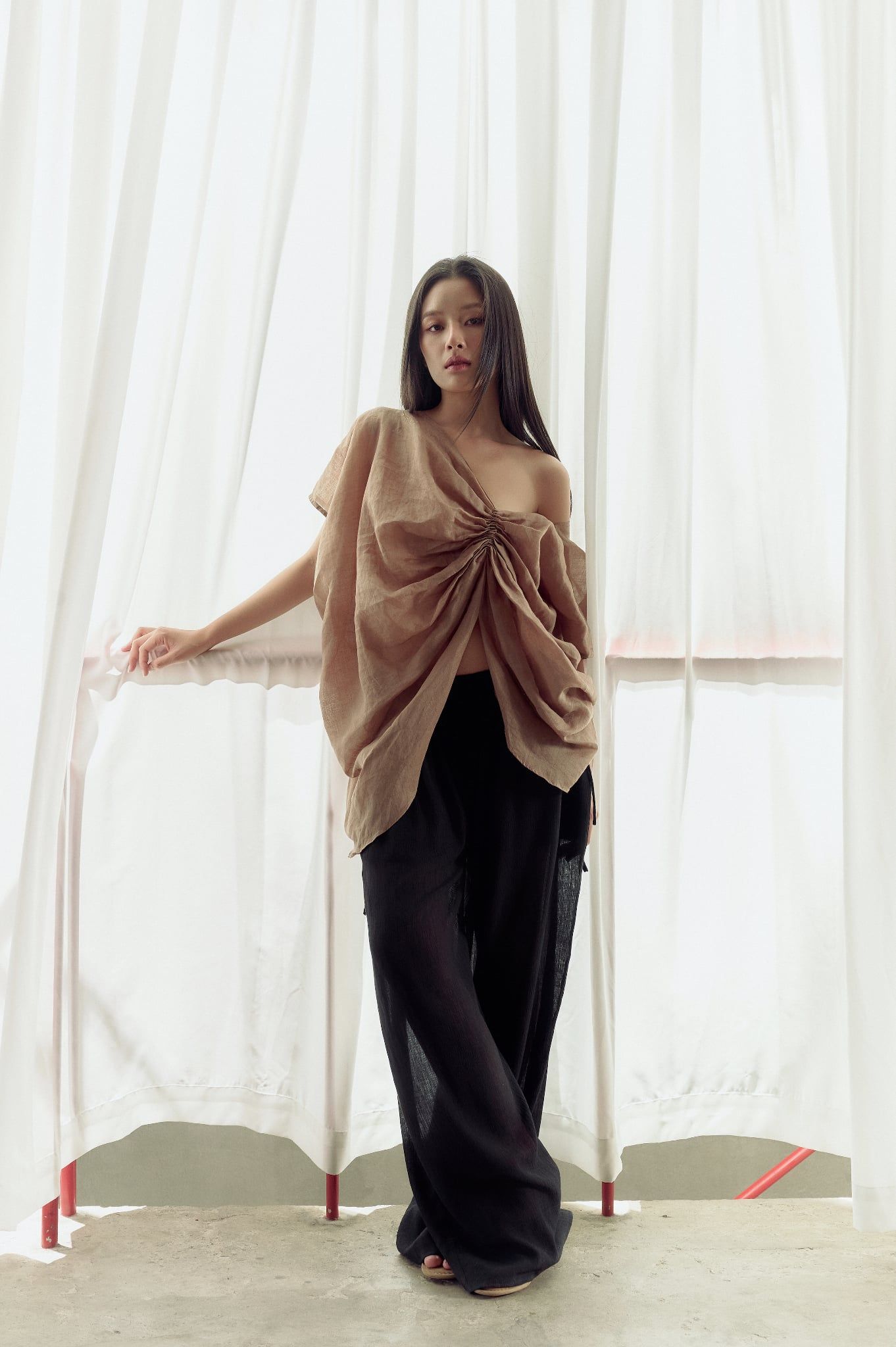 Petal Top | Áo Linen Bồng Bềnh