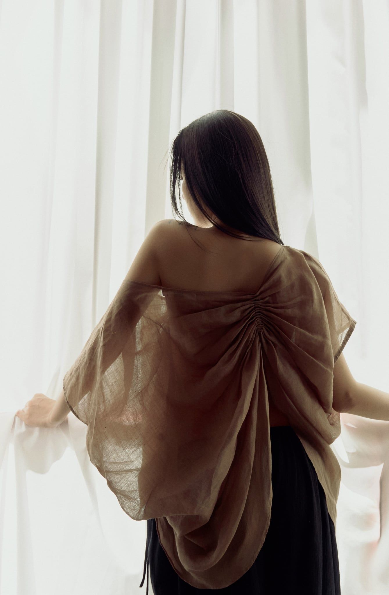 Petal Top | Áo Linen Bồng Bềnh