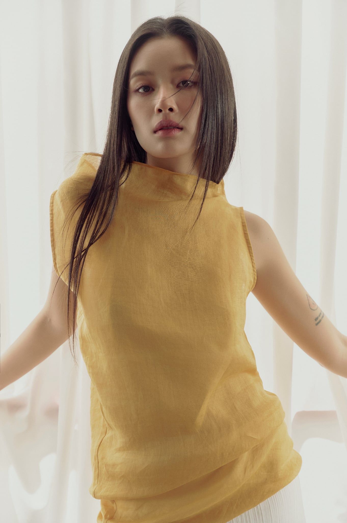 Arc Top | Áo Linen Dáng Cong