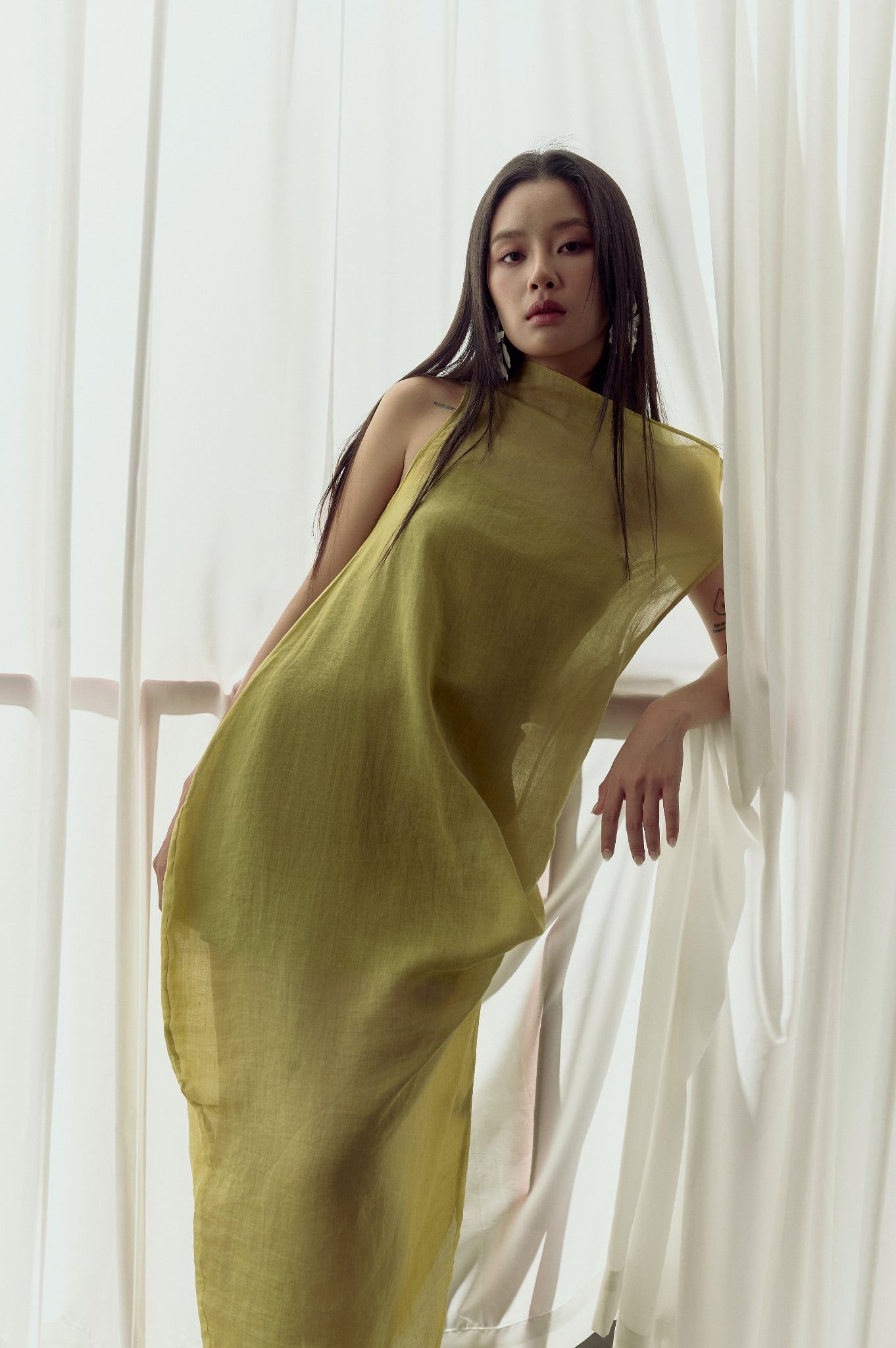 Solace Dress | Đầm Linen Dáng Cong