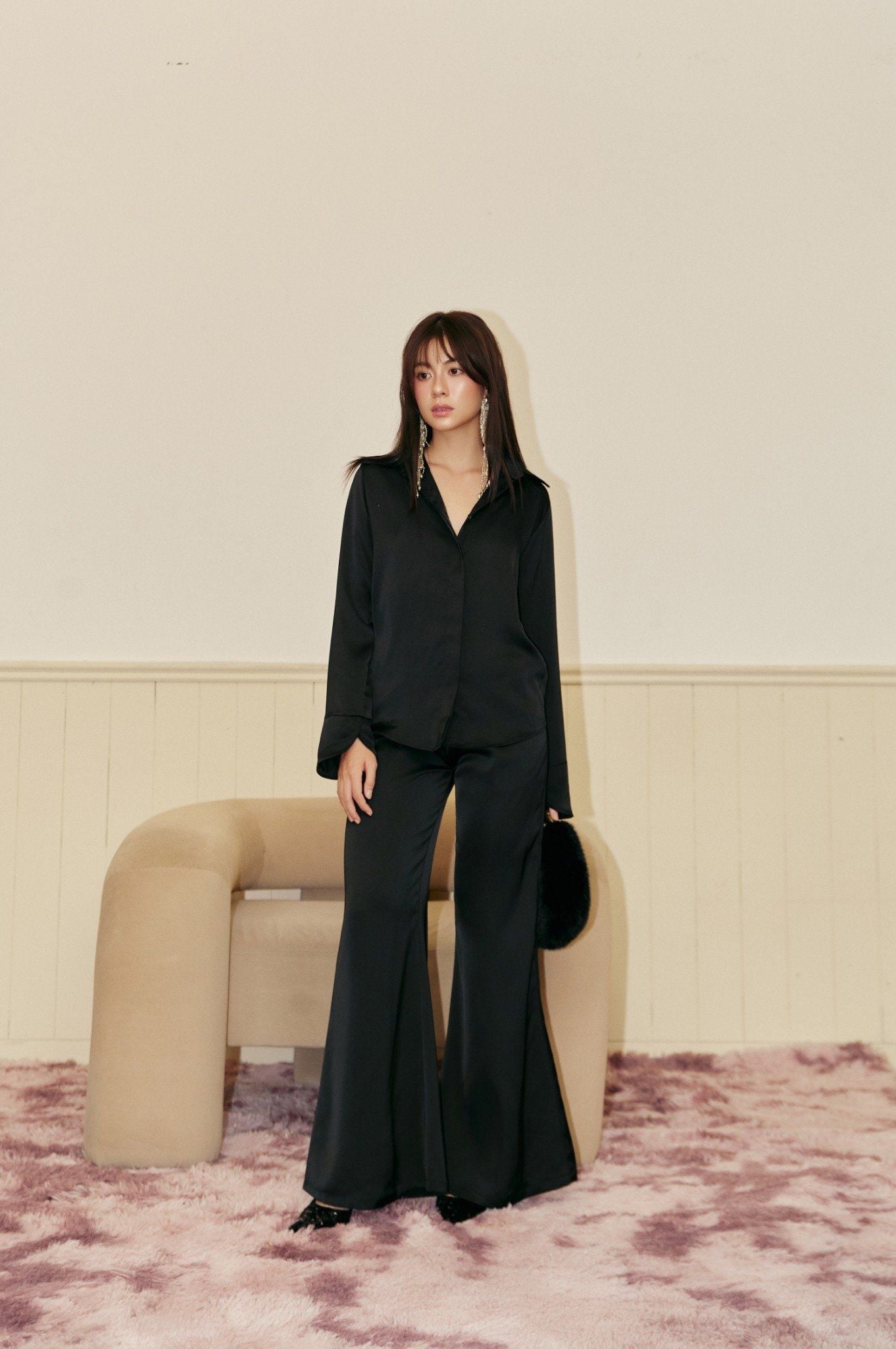 Aura Pants | Quần Lụa Ống Loe