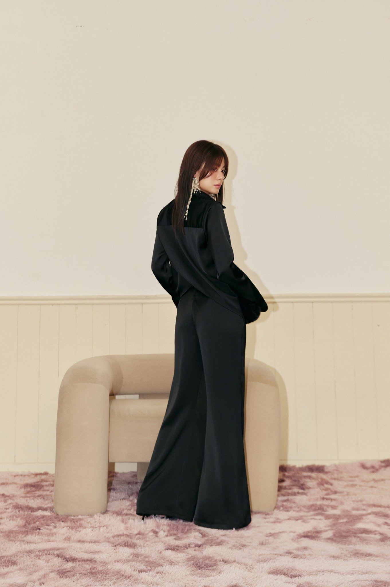 Aura Pants | Quần Lụa Ống Loe