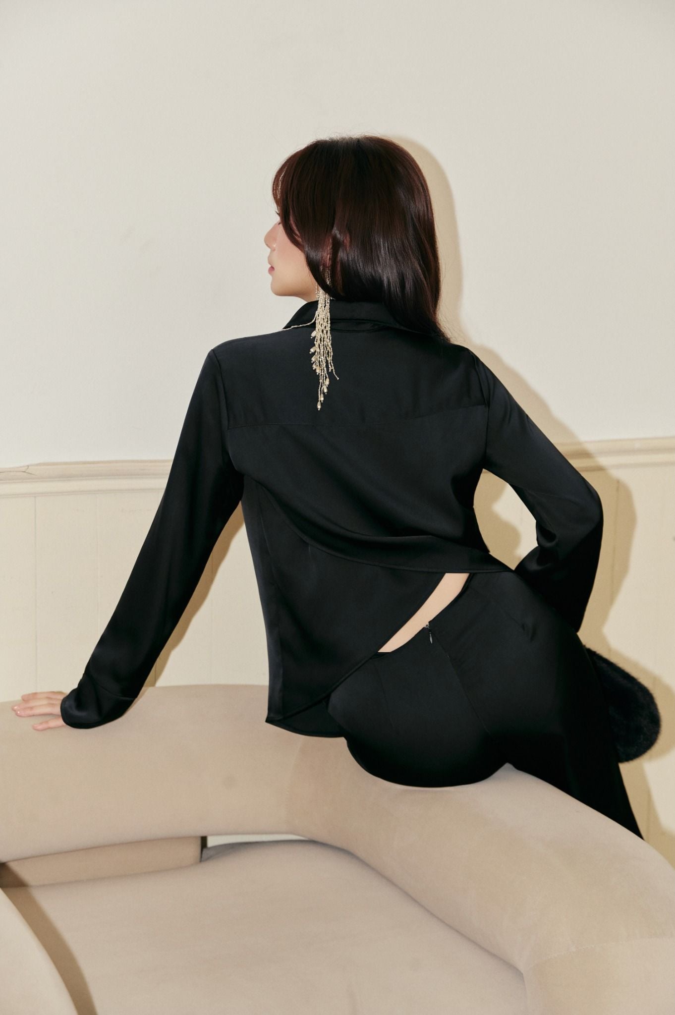 Aura Shirt | Sơmi Lụa Xẻ Lưng