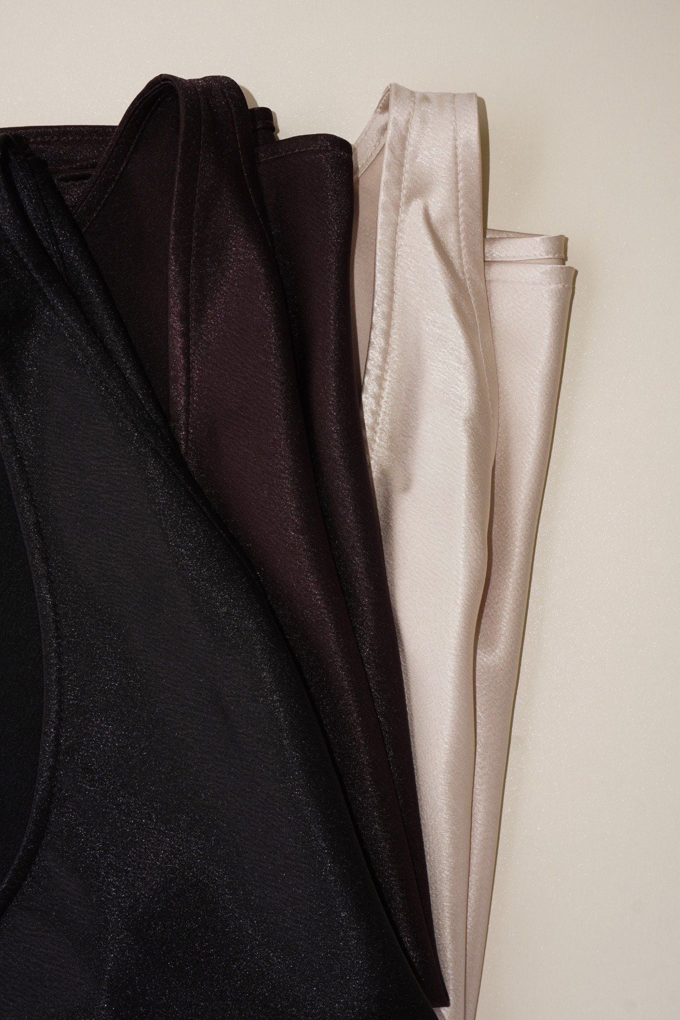 Shimmer Top | Áo Lụa Cổ U