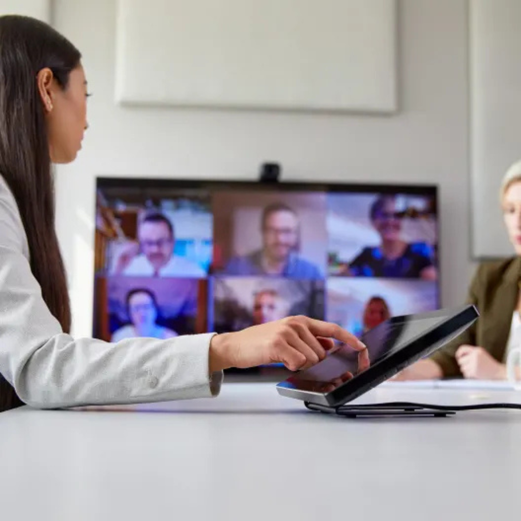 Màn hình điều khiển Vaddio Device Controller