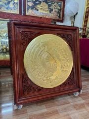 Tranh Trống Đồng  Mặt Gò Khung Gỗ Sồi  Kích Thước 105*105 Cm Khung Vuông