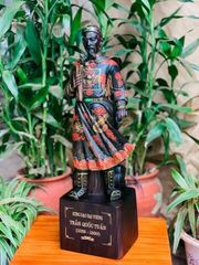 Tượng Danh Nhân - Tượng Gỗ Trần Quốc Tuấn Kích Thước C50- N14.5 - S12 Gỗ Mun