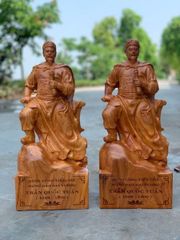 Tượng Danh Nhân - Tượng Gỗ Trần Quốc Tuấn Kích Thước C50 Gỗ Hương Đá