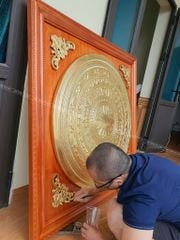 Tranh Trống Đồng Mặt Gò Khung Gỗ Sồi Kích Thước 80*80 Cm Khung Vuông