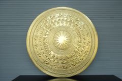 Mặt Trống Đồng Thúc Tay - Đồng Vàng Dát Vàng Đường Kính 80cm