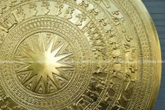 Mặt Trống Đồng Thúc Tay DK 90 Cm Dát Vàng