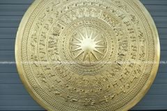 Mặt Trống Đồng Thúc Tay DK 60 Cm Dát Vàng