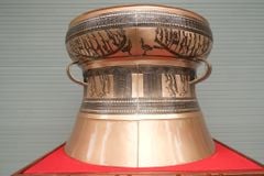 Trống Đồng Đông Sơn Đồng Đỏ Đường Kính 50cm - Hoa Văn Ngọc Lũ Họa Tiết Chìm