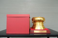 Trống Đồng vàng  Đường Kính 30Cm - Dát Vàng 18K - Chất Liệu Đồng Vàng