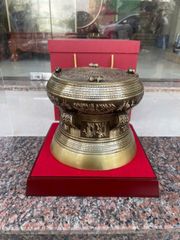 Trống Đồng vàng  Đường Kính 30Cm - Màu Giả Cổ Chất Liệu Đồng Vàng