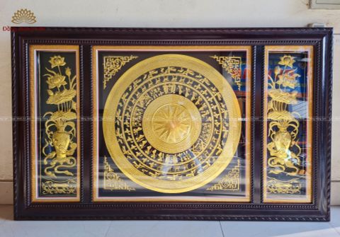 Tranh Trống Đồng Đôi Bình Sen Kích Thước 176*107 Cm Khung Chữ Nhật