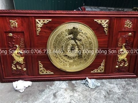Tranh Trống Đồng Cá Chép Tài Lộc Kích Thước 197*107 Cm Khung Chữ Nhật