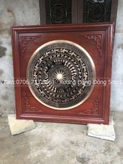 Tranh Trống Đồng Khung Hương Mặt Trống Đúc Kích Thước 108x108 Cm Khung Vuông