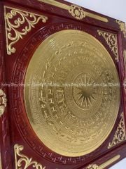 Tranh Trống Đồng Mặt Gò Khung Gỗ Sồi Dát vàng Kích Thước 115*115 Cm Khung Vuông