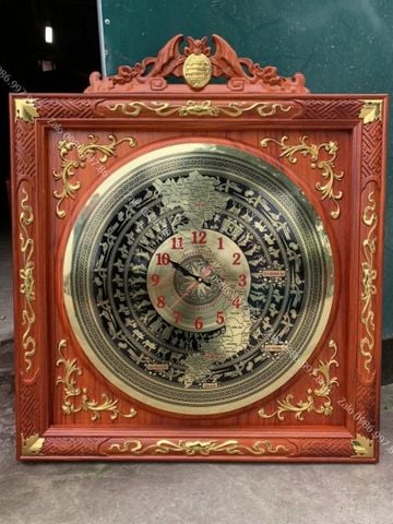 Tranh Trống Đồng Ngũ Phúc Mặt Đồng Hồ Khung Gỗ Hương Đỏ Kích Thước 83*83 Cm Khung Vuông