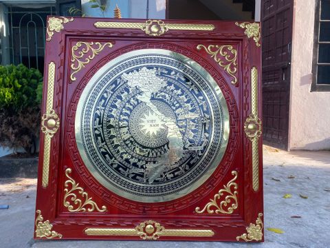 Tranh Trống Đồng Khung Gỗ Dát Vàng, Mặt CNC Kích Thước 140*140 Cm Khung Vuông