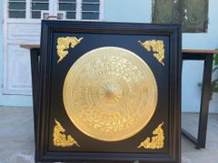 Tranh Trống Đồng Khung Gỗ Hương Dát Vàng Kích Thước 90*90 Cm Khung Vuông