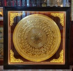 Tranh Trống Đồng Mặt Trống Thúc Tay Kích Thước 100*100 Cm có kính Khung Vuông
