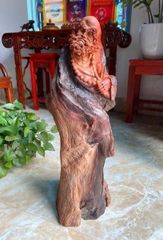 Tượng Đạt Ma Sư Tổ bằng gỗ – Biểu tượng của thiền định và trí tuệ