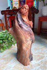 Tượng Đạt Ma Sư Tổ bằng gỗ – Biểu tượng của thiền định và trí tuệ