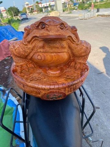 Tượng Cóc Thiềm Thừ Gỗ Hương Đá Kích Thước Cao 40cm, Đường Kính 45cm
