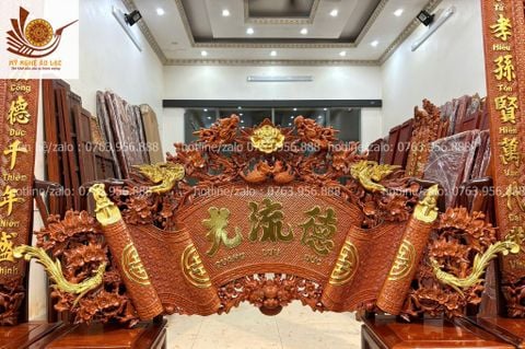 Tranh thờ Cuốn Thư câu đối gỗ Dổi kích thước 1m97 ván 4cm