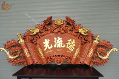 Cuốn Thư Câu Đối Gỗ Hương Đỏ- Kích Thước 197 Dát Vàng 18k