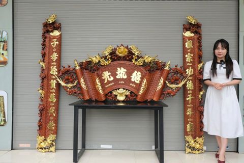 Cuốn Thư Câu Đối Gỗ Hương Đá Đục Song Long Kích Thước Cuốn Thư 197*87*4 - Câu Đối 197*28*4