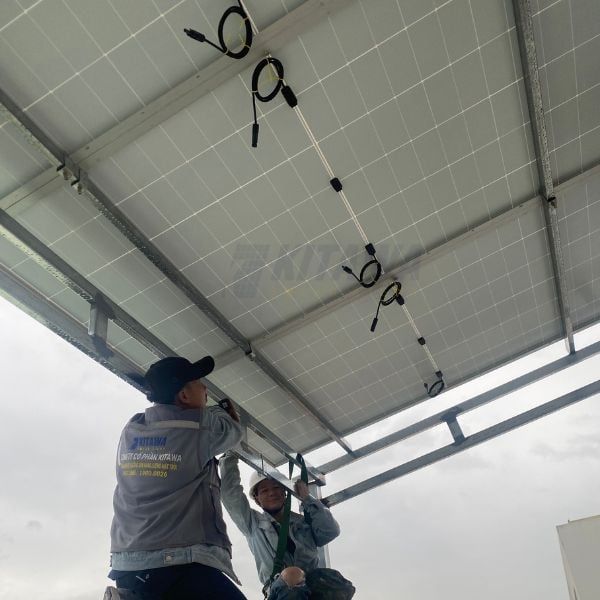 Hệ Điện Mặt Trời Hybrid 8kWp 1 Pha Tự Lắp (Dùng Được Ban Đêm, Khi Cúp Điện) - Hoá Đơn 3 - 5 Triệu