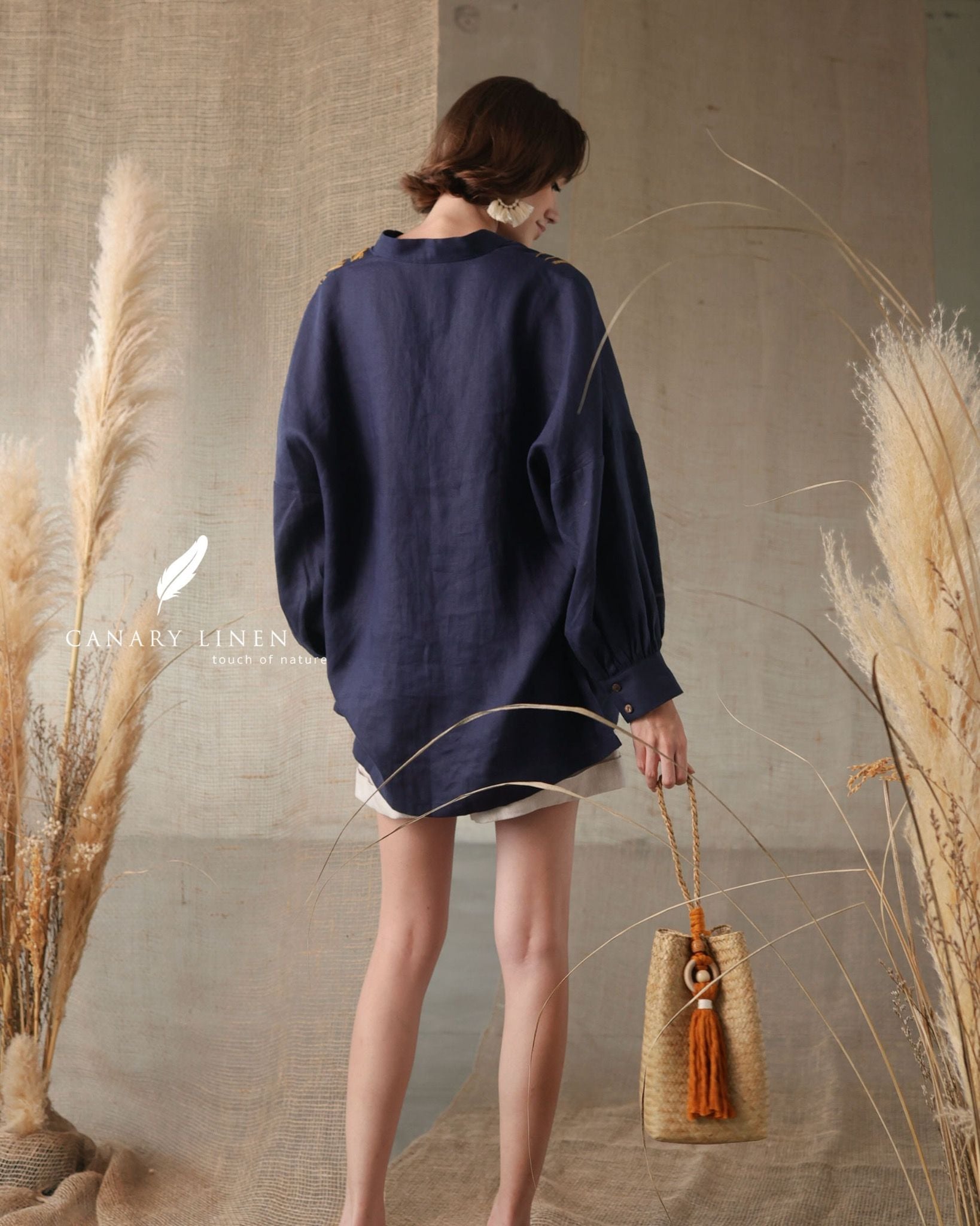  Puffy Shirt - Xanh navy thêu 