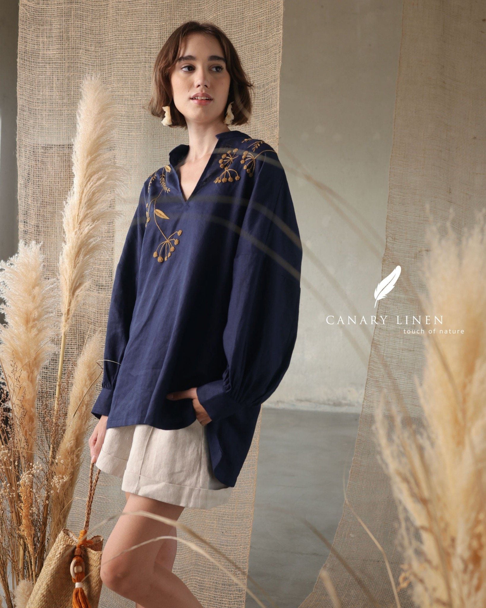  Puffy Shirt - Xanh navy thêu 