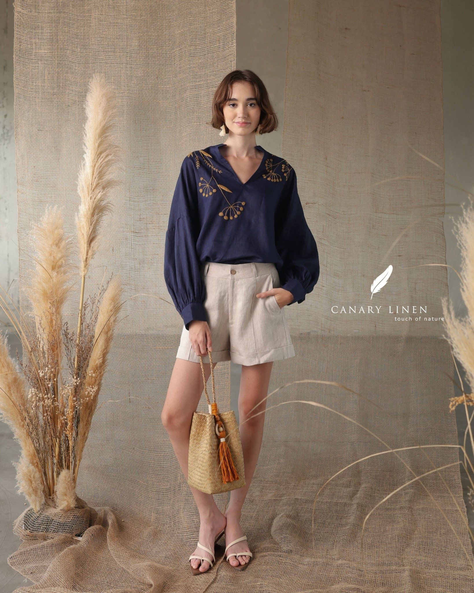  Puffy Shirt - Xanh navy thêu 