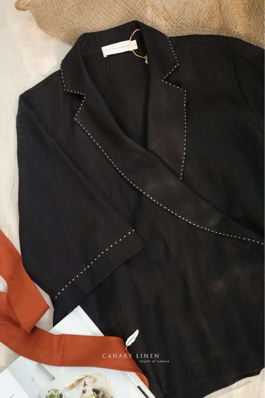  Nami Top - Đen thêu viền trắng 