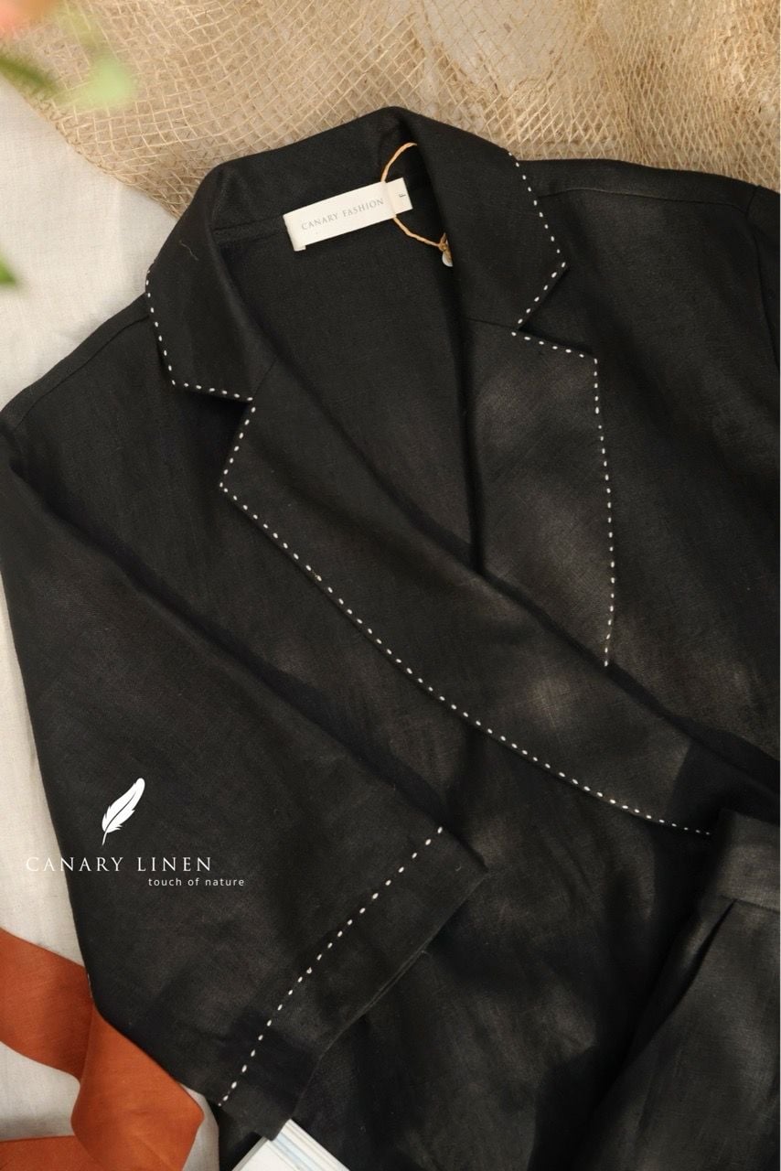  Nami Top - Đen thêu viền trắng 