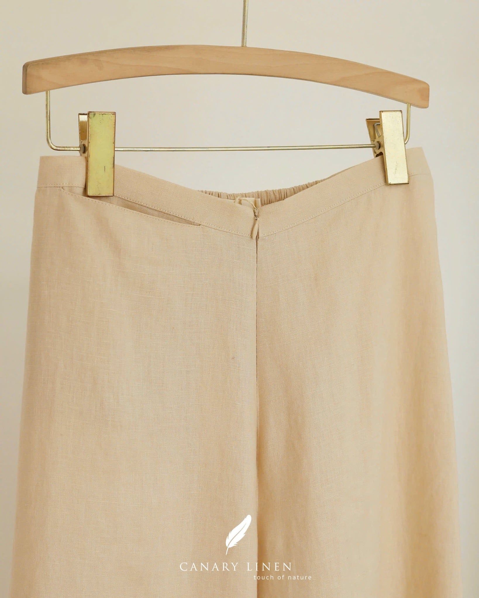  Quần Áo Dài 2026 - Kem 