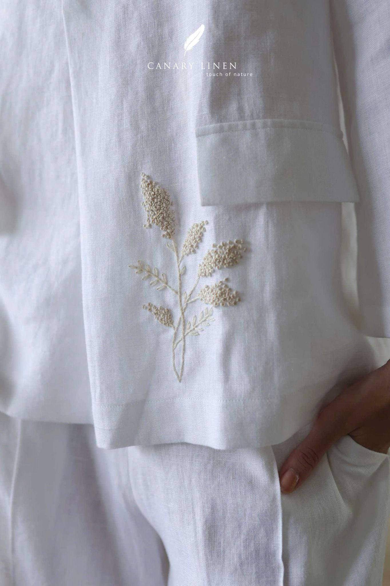  Blanche Top - Trắng 