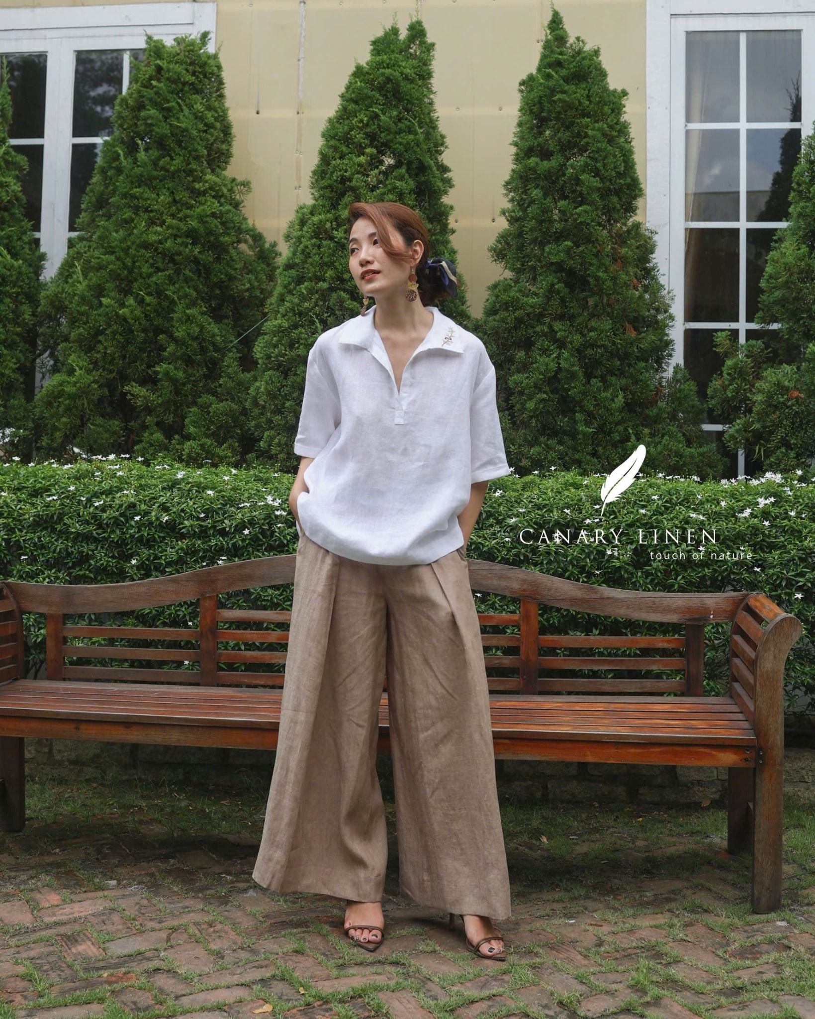  Petal Shirt - Trắng 