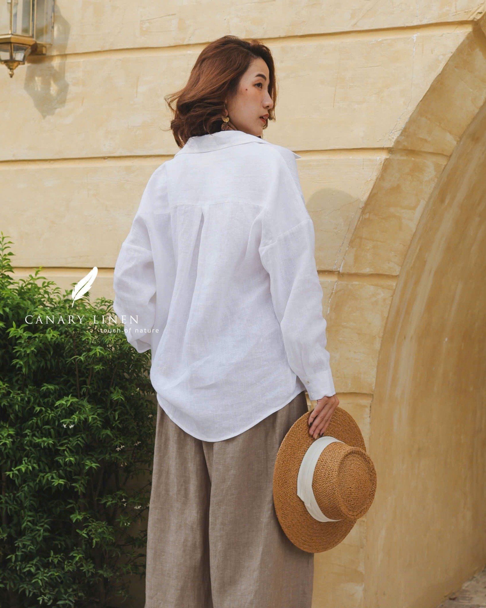  Ease Shirt - Trắng 