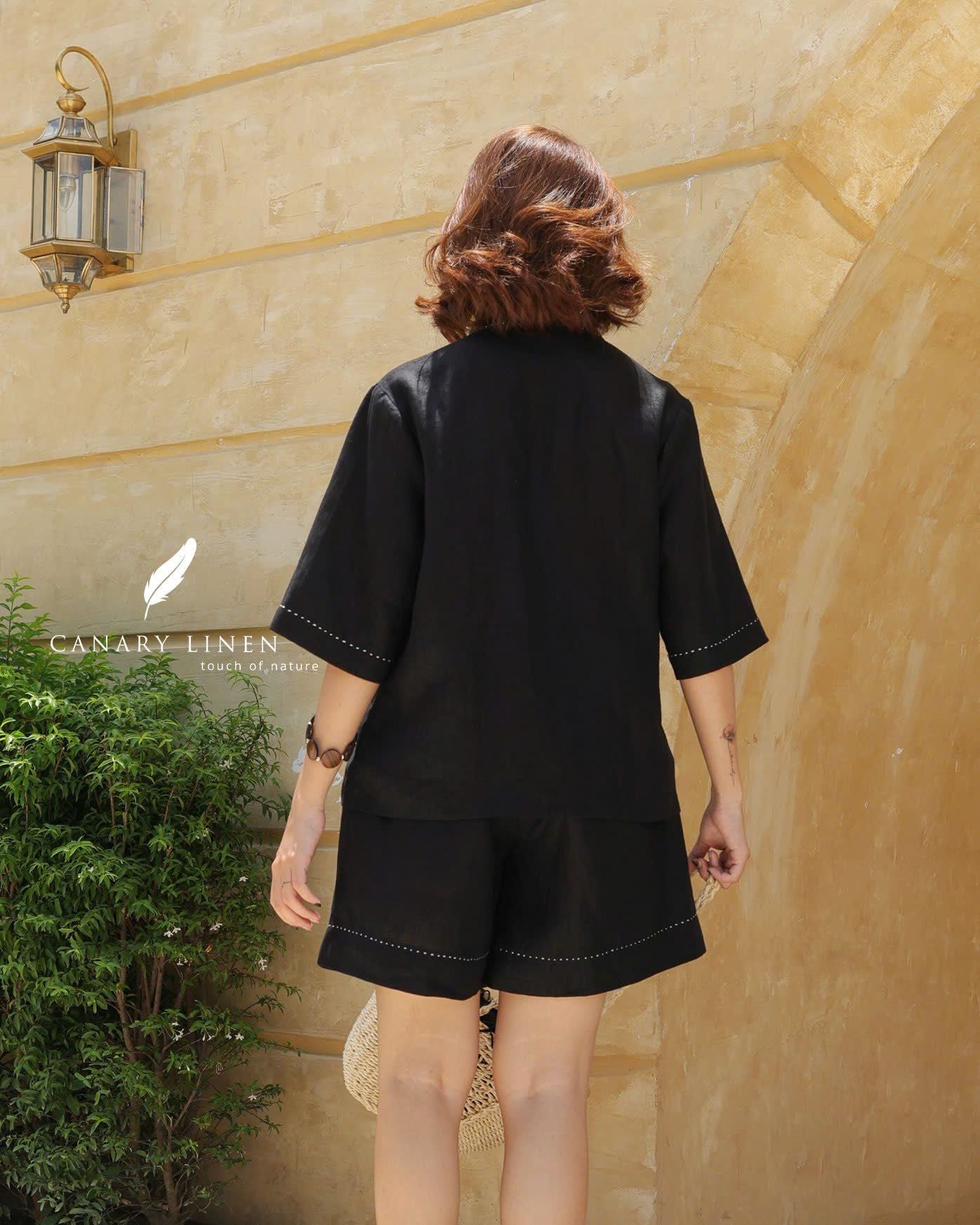  Nami Top - Đen thêu viền trắng 