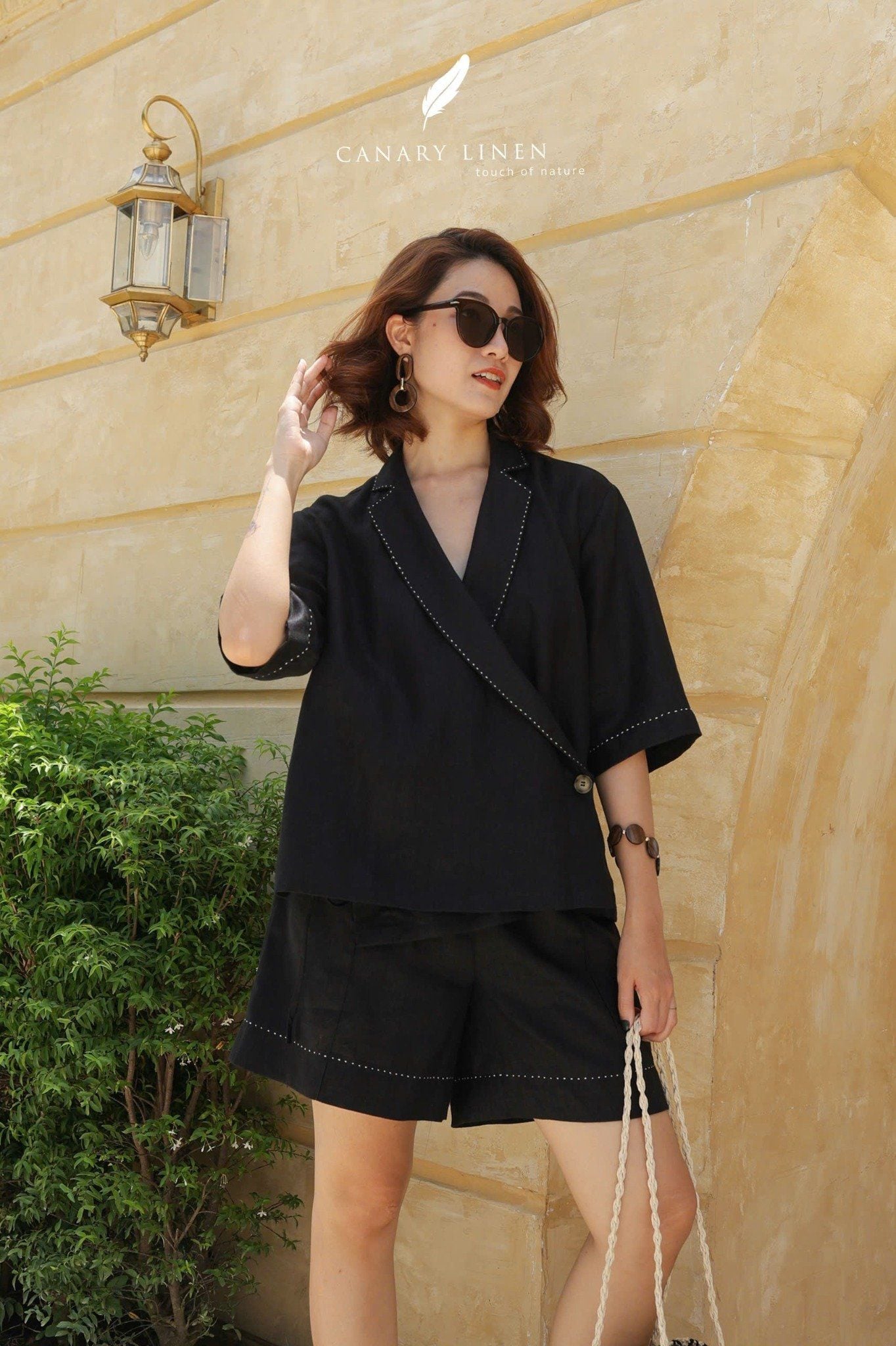  Nami Shorts - Đen thêu viền trắng 