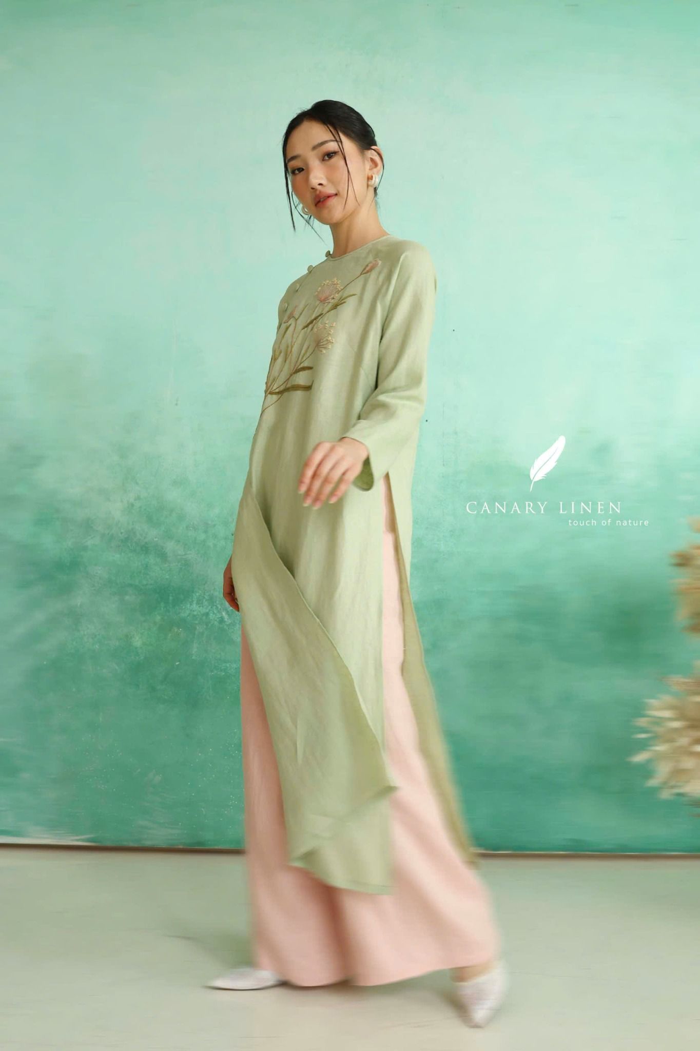  Áo dài cổ tròn - Minh Nhã 