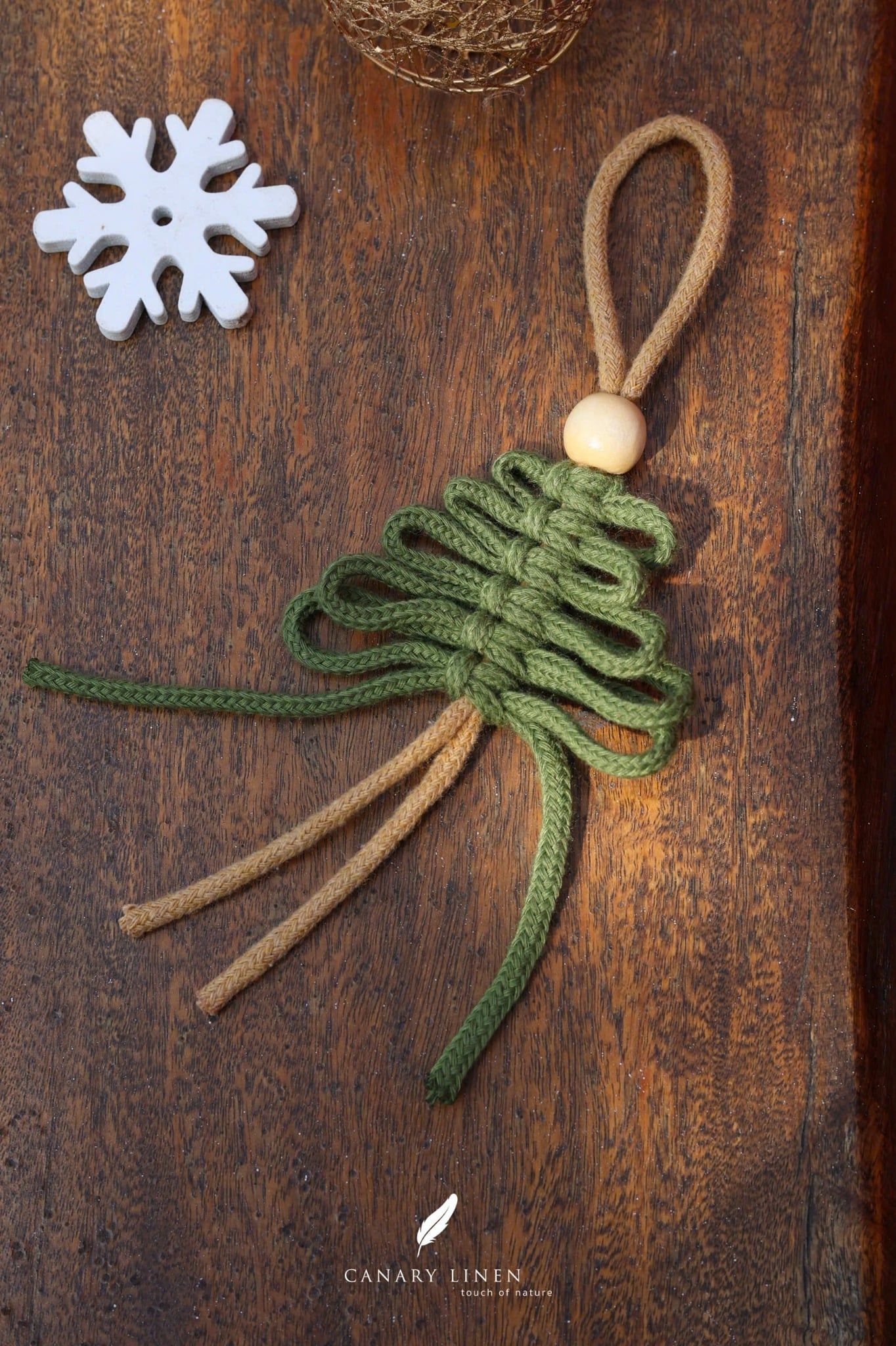  Macrame Pine 